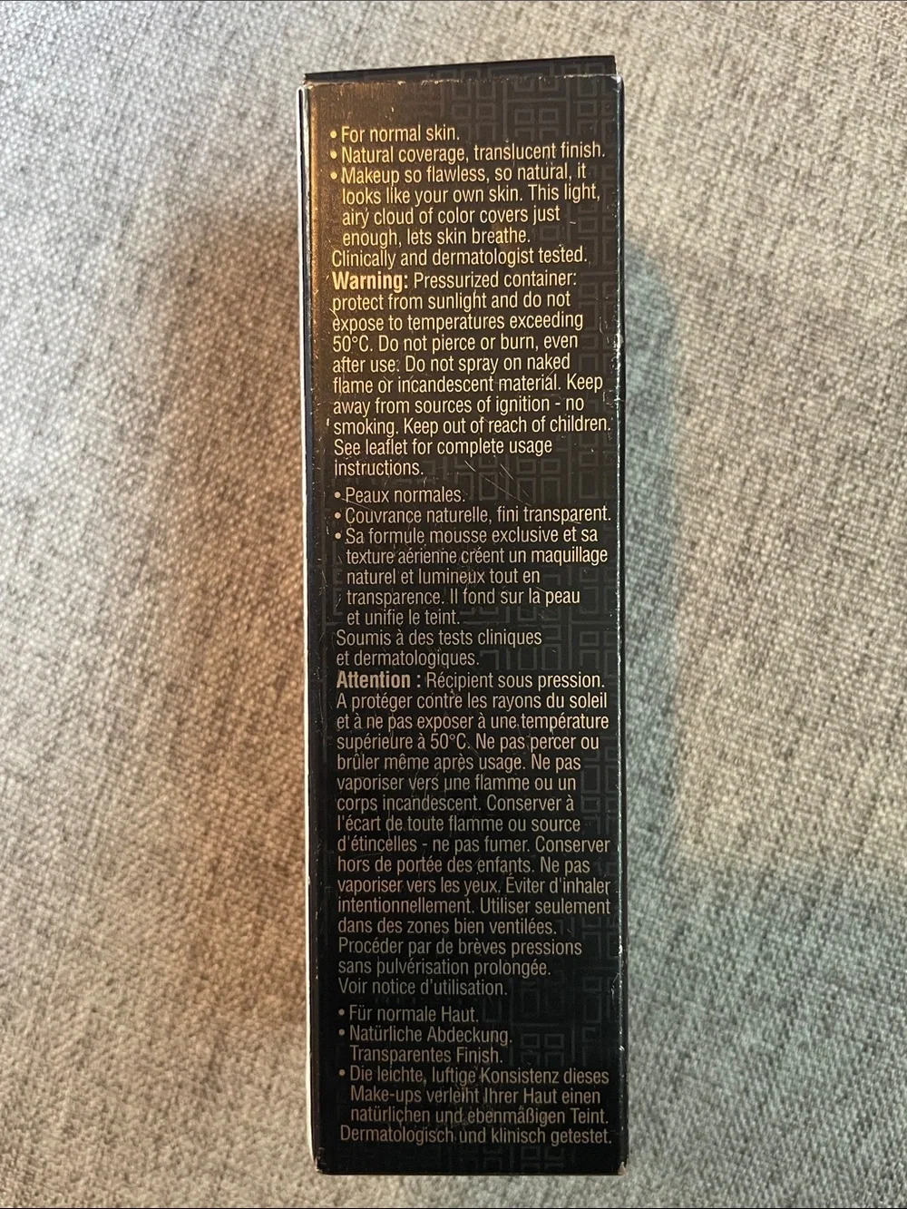 Elizabeth Arden Black and Red Flawless Finish Mousse Makeup